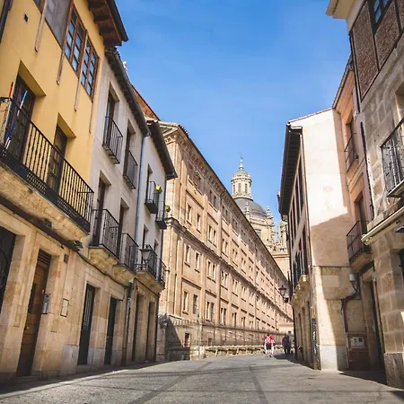 Serranos 24 Rector Cobos * 萨拉曼卡